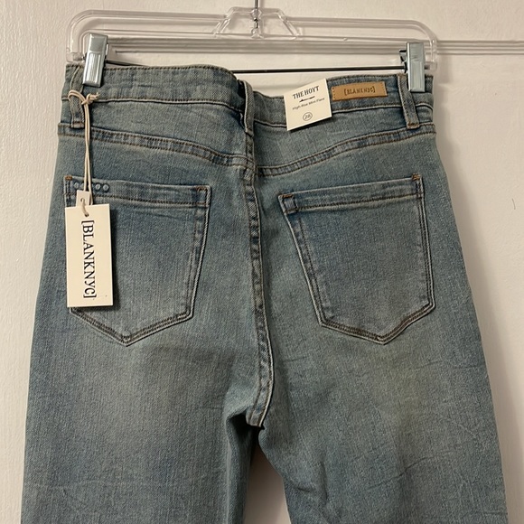 Blank NYC high rise jeans with snap bottom NWT - Picture 4 of 8